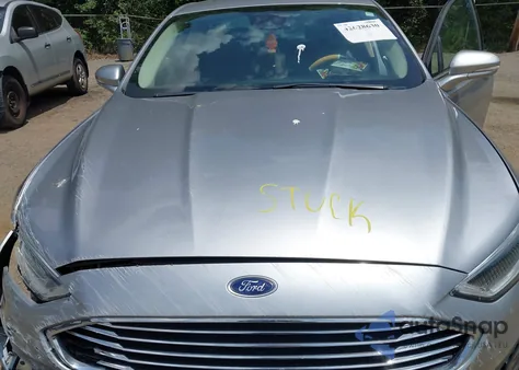 2020 Ford Fusion Sel z USA, uszkodzony, nr VIN 3FA6P0CD5LR193325